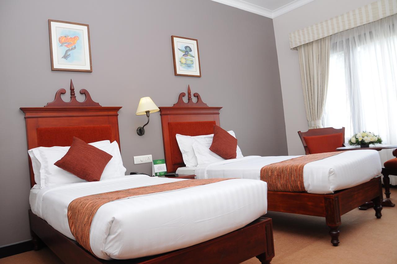 Vijayapark Hotel Kaduturutti エクステリア 写真